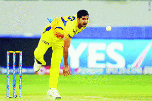 Mohit restricts Mumbai to 141