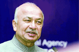 Modi raps Shinde on Dawood