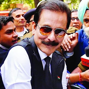 Roy urges SC for urgent order citing Tihar heat, ill health