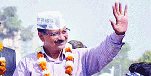 Defeat Rahul to end dynastic rule, says Kejriwal