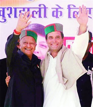 BJP only uses 'me' while Cong uses 'we': Rahul