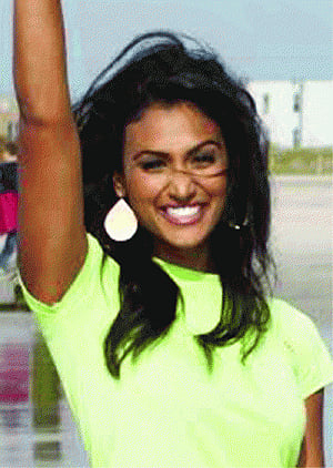 Teen suspended for asking Miss America to prom