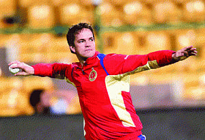 Blitzkrieg expected as two batting power-houses meet