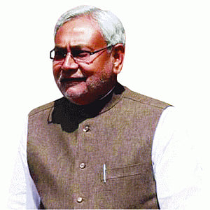 Nitish gets praise, his rivals the votes