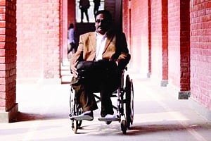 DU Prof GN Saibaba under arrest for alleged Maoist links