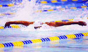 Phelps butterflies his way to first win since Olympics