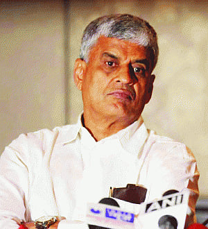 IPl final to stay in Bangalore, despite MCA plea