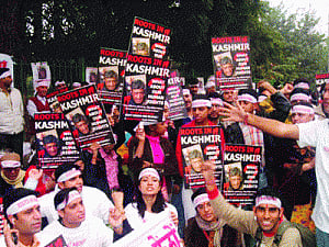 Kashmiri pundits, Bangla immigrants MHA's priority
