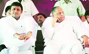 Mulayam roars: Who'll bell Tiger NaMo in House?