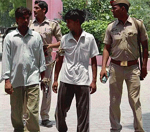 Two of the accused confess in Badaun gangrape-murder case