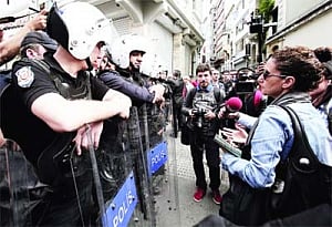 Police crackdown warned on Turkey's protest anniversary