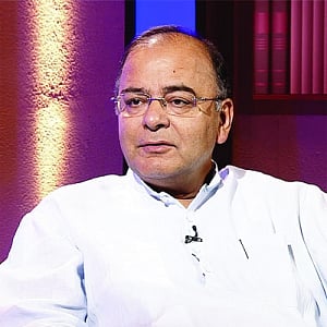India Inc meets Jaitley, seeks conducive tax environment, bold reforms