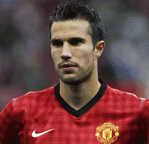 Striker Van Persie undergoes tests in Rio