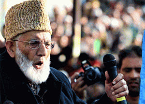 Geelani for fair probe into allegations of sexual harassment