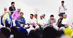 Kejri puts tourniquet on AAP's blood-letting
