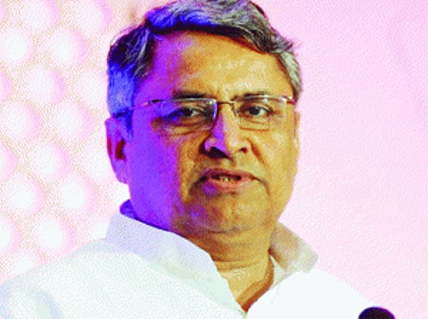 BJP to show card on poll eve, JD(U) irked
