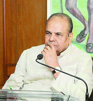 UPA Governors cling to chair after quit call?
