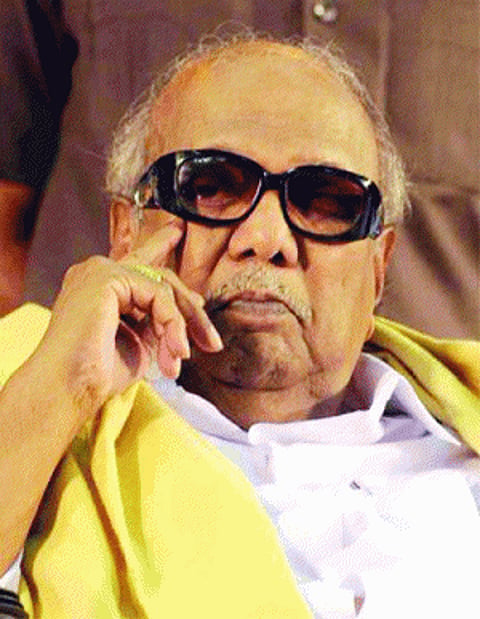 Govt move on Hindi use rakes up controversy