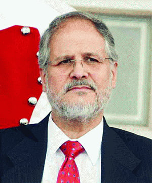 Govt cracks whip on hoarders