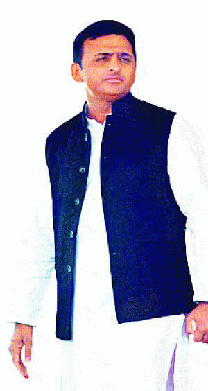 Akhilesh logs out of plans for free laptops, jobless dole