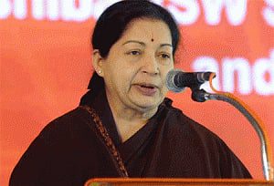 Jaya petitions PM on fresh arrest of TN fishermen