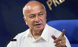 Rape victims' name in Shinde's statement was not unlawful: MHA