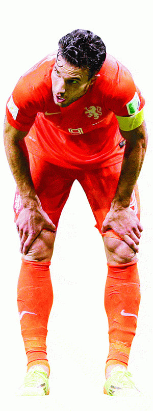 Same ground, different outing for Van Persie