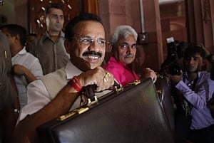 No hike in fares, Railways to attract FDI