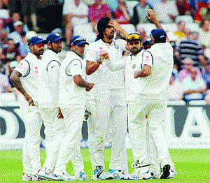 Eng frustrate India but visitors on top