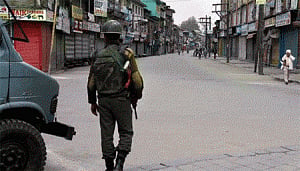Normal life disrupted in Kashmir due to strike by separatists