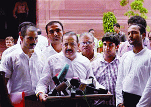 Centre urges UPSC to defer prelims
