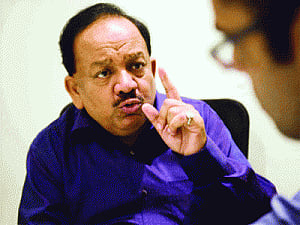 Vardhan slams MCI for 'punishing' MBBS aspirants