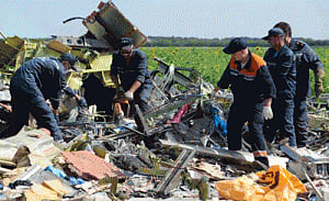 Germany, UK, France ask Putin to ensure access to crash site