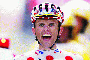 Majka wins steep Stage 17