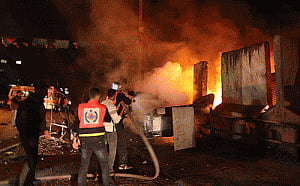 Israel shell fire brings Gaza deaths above 800: medics