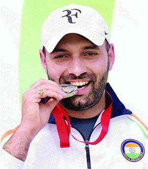 Shooters bring four more medals but gold still eludes them