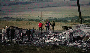 Australian PM welcomes recovery of more MH17 remains