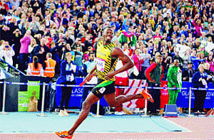 Unstoppable Bolt anchors Jamaica to relay gold