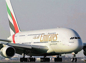 UAE airliner re-routes to avoid Iraq conflict airspace