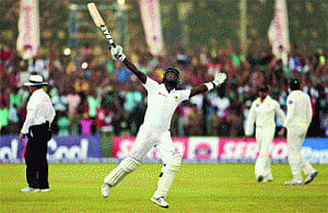 lanka thwart rain to beat Pakistan