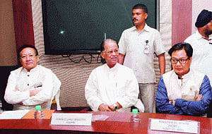 Rijiju meets Gogoi, Zeliang over border row