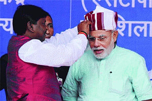 Modi seeks clear mandate for adolescent Jharkhand