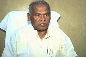 Manjhi disapproves politics over suspected ragging
