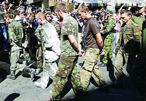 Rebels parade captured Ukrainian soldiers in east