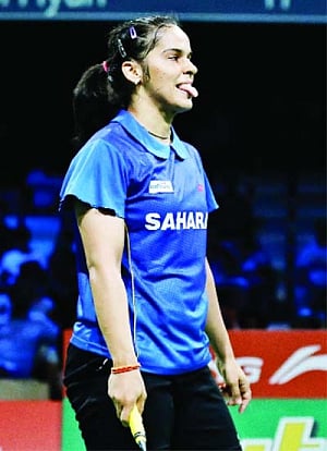 Sindhu enters semis, Saina crashes out