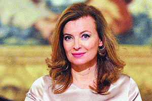 Scorned former first lady in Hollande kiss-and-tell