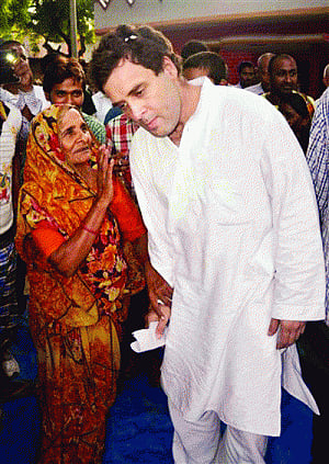 Rahul mocks Modi for playing drums in Japan