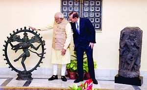 India bags historic civil N-deal with Oz