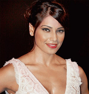 Nobody would dare to behave badly with me: Bipasha Basu