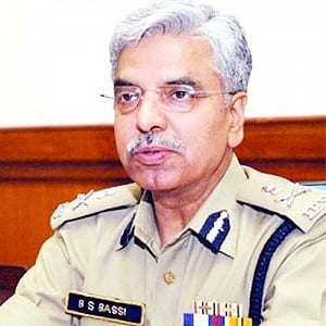 Bassi helps journalist hurt in hit-and-run